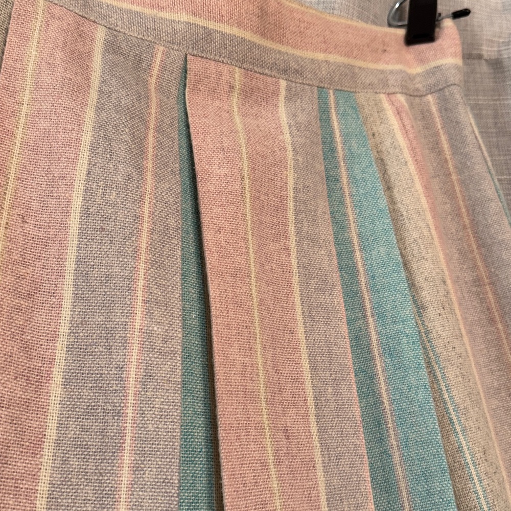 Vintage Wool blend Skirt-Pastel Striped-Pleated Detail-Button/Zipper Back-EUC - Picture 4 of 13